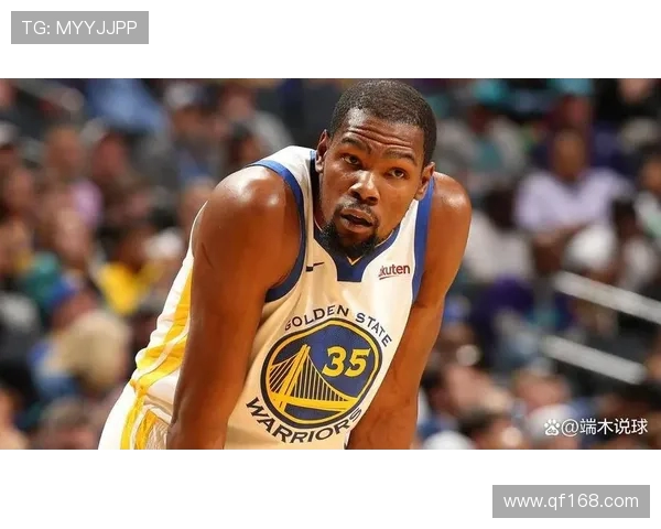 杜兰特盛赞芬尼史密斯风格明确清楚角色定位助力球队攻防两端稳定